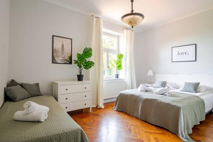 Florianska Gate Luxury Apartments Cracovia Exterior foto